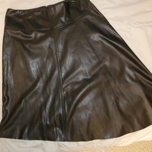 Worthington black faux leather midi skirt. Size 8.